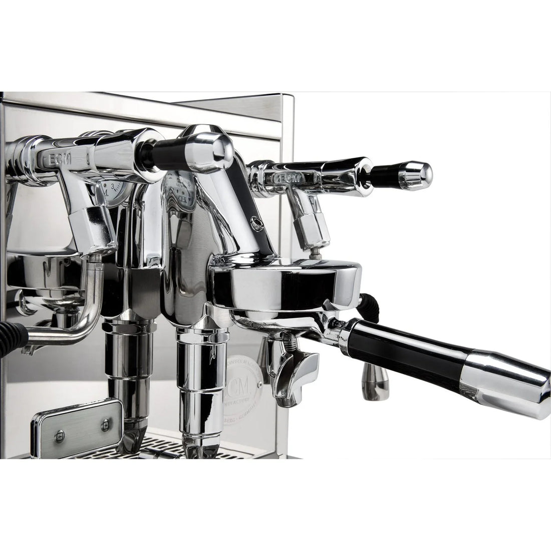 What is the size of ECM Technika V Profi portafilter?